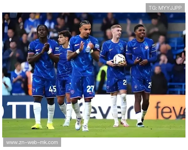 切尔西中场组织有序，比赛节奏掌握在手